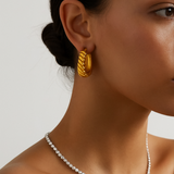 Claire Earrings | Gold